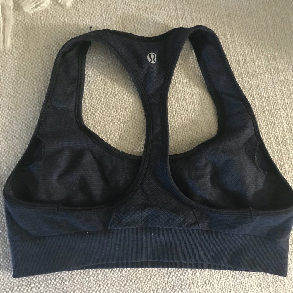 Lululemon ebb to street bra sz 8 alberta lake